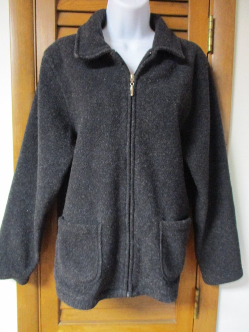 Women's Jennifer Moore Fleece jacket. Medium